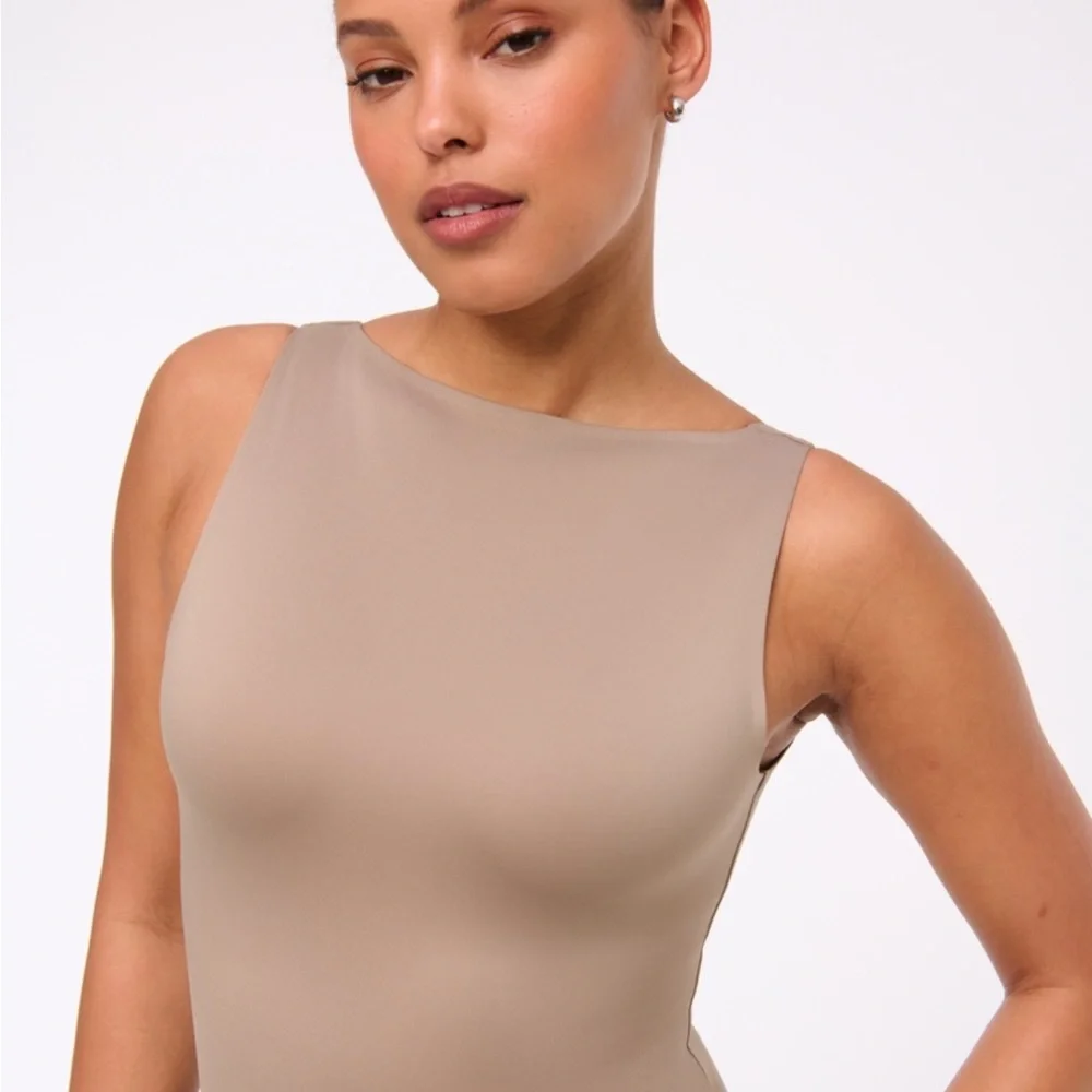 Abercrombie & Fitch Taupe Bodysuit - Picture 3 of 4